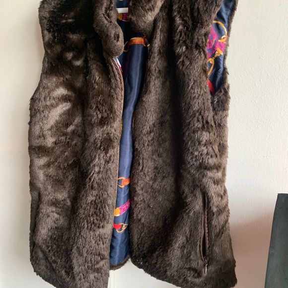 Faux Fur Reversible Winter Vest - Picture 3 of 3